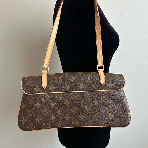 LOUIS VUITTON AUTHENTIC Monogram Pochette Marelle Pouch - Picture 4 of 16